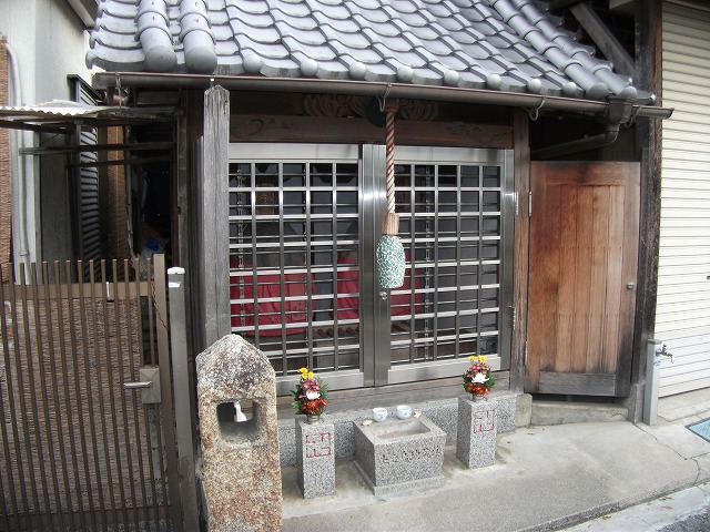 祠