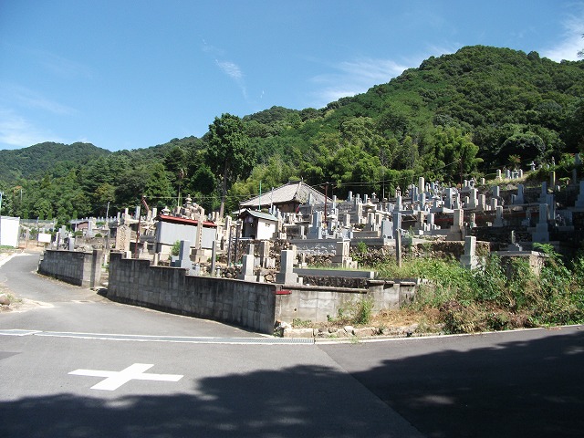 来迎寺　墓地全景