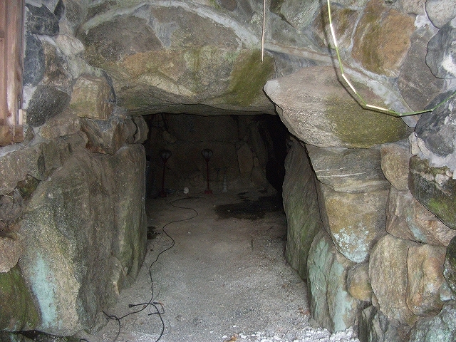 石室