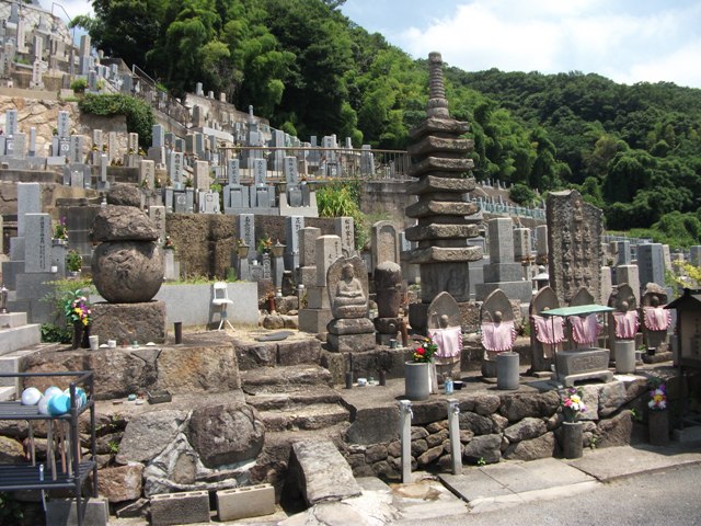 来迎寺墓地