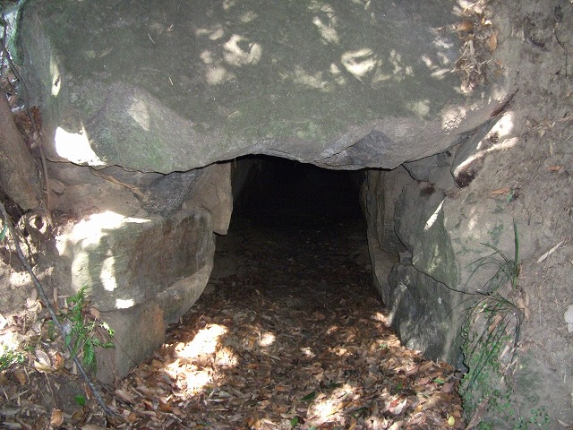 開山塚古墳（法蔵寺墓地付近）