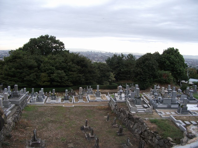 神光寺墓地眺望（現場より）